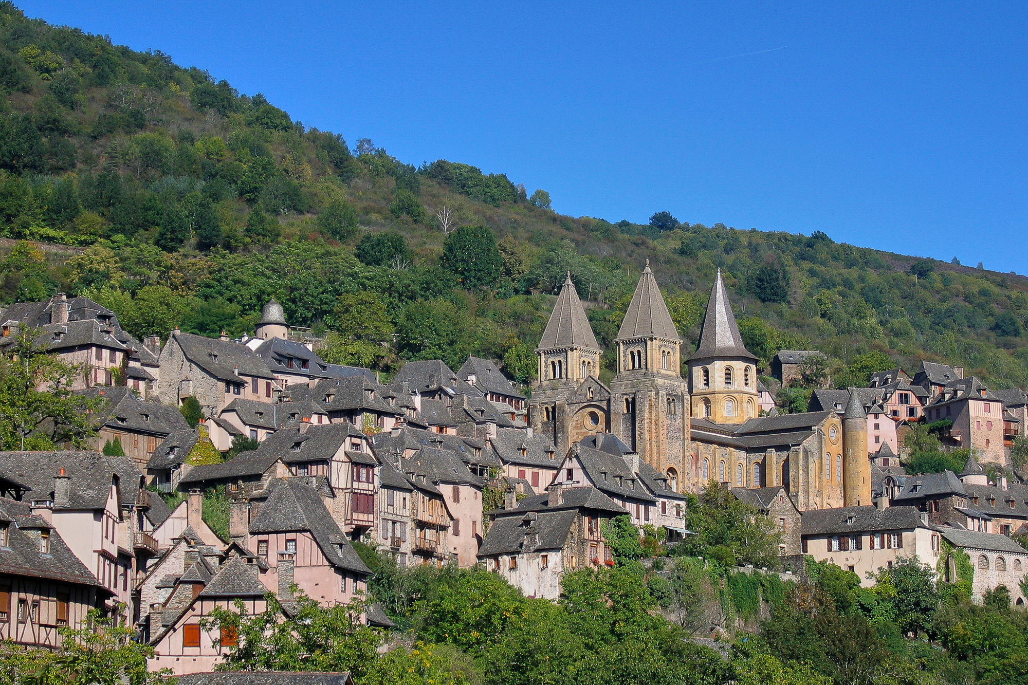 Tag 6: Von Espeyrac nach Conques, Blick auf Conques