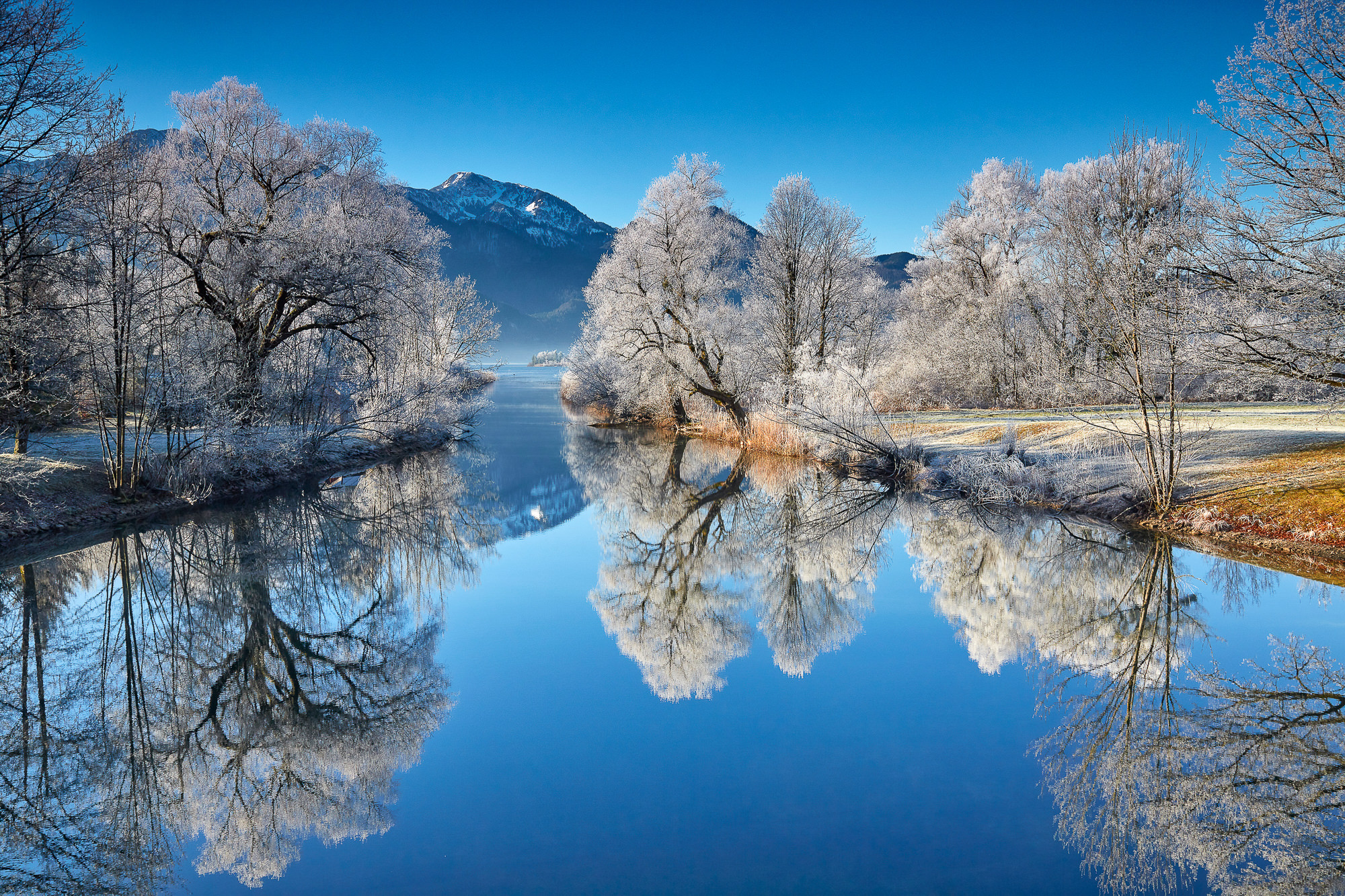 die Loisach verlässt den Kochelsee, Garmisch-Partenkirchen