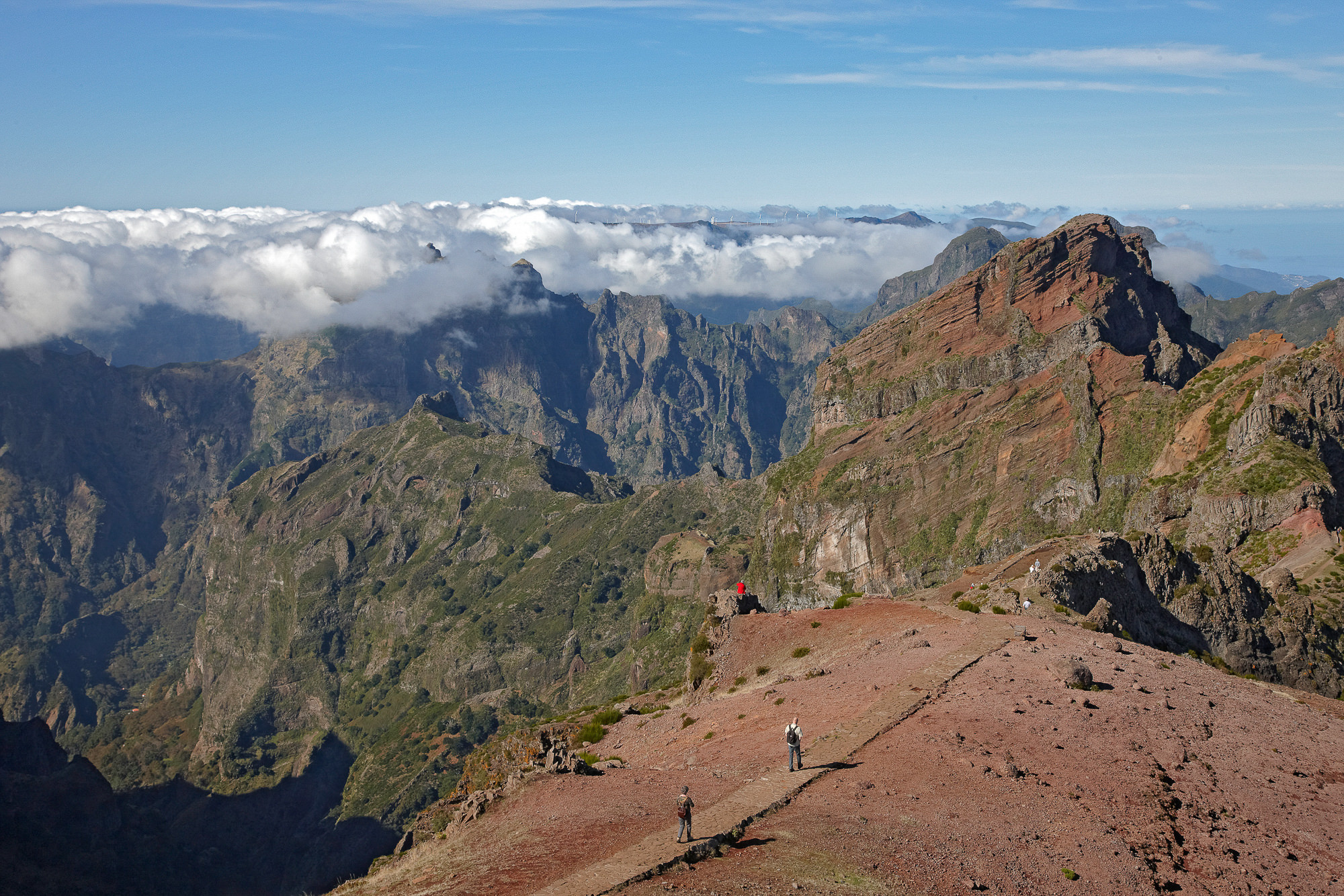 view from Pico do Arieiro to the Pico das Torres